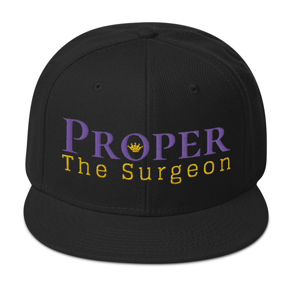 Proper The Surgeon Royal Combo (púrpura/oro/oro) II gorra snapback