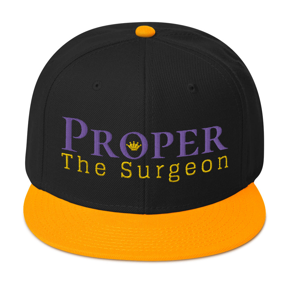 Proper The Surgeon Royal Combo (púrpura/oro/oro) II gorra snapback